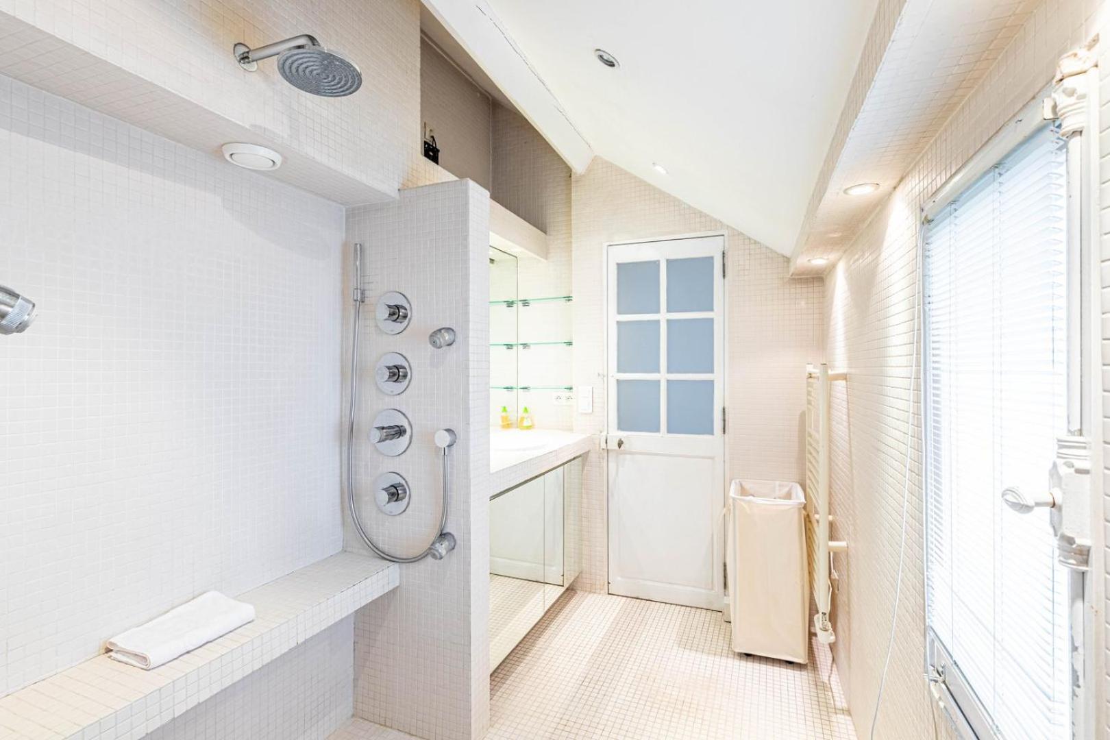 Guestready - Charming Near Sainte-chapelle * Parigi
